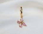 Handgemaakte 14k gold plated oorbel met vlinder hanger van roze zirkonia