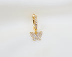 Handgemaakte 14k gold plated oorbel met vlinder hanger en pavé zetting van zirkonia