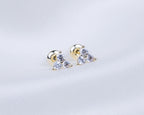 14k gold plated zirkonia oorknopjes in de vorm van een driehoek