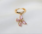 Handgemaakte 14k gold plated oorbel met vlinder hanger van roze zirkonia