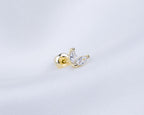 14k gold plated oorknopje met zirkonia stenen in de vorm van bloemblaadjes